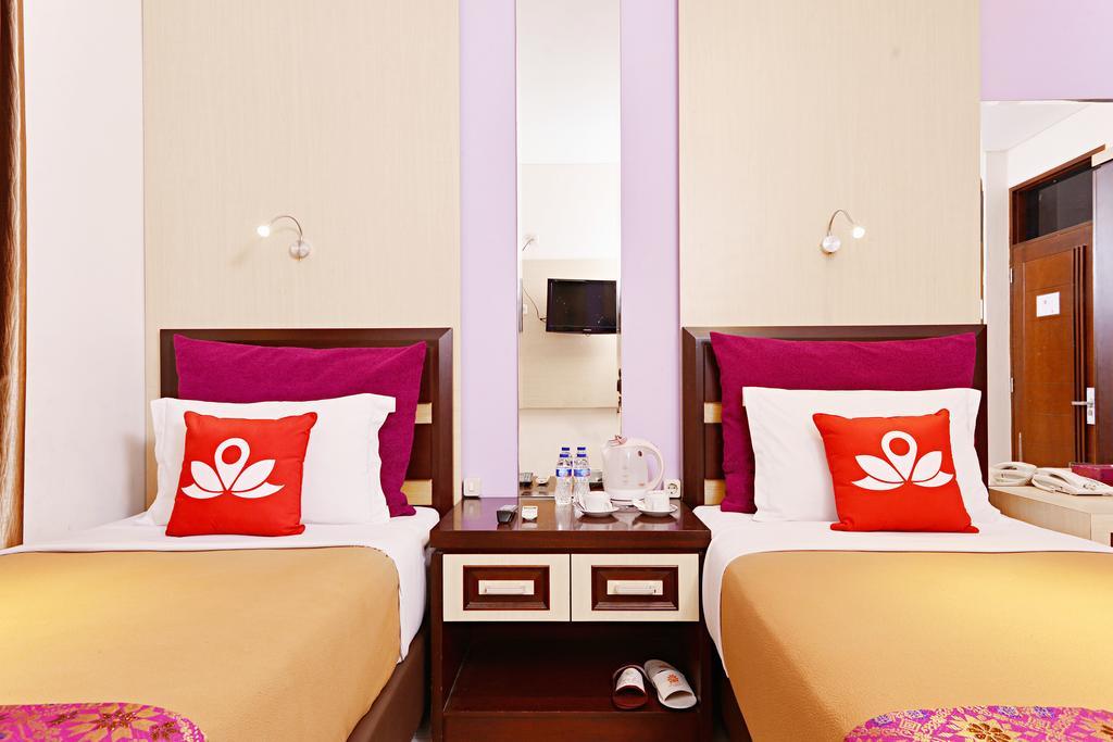 Zen Rooms Riau Natuna Bandung Luaran gambar