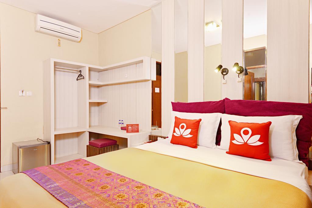 Zen Rooms Riau Natuna Bandung Luaran gambar