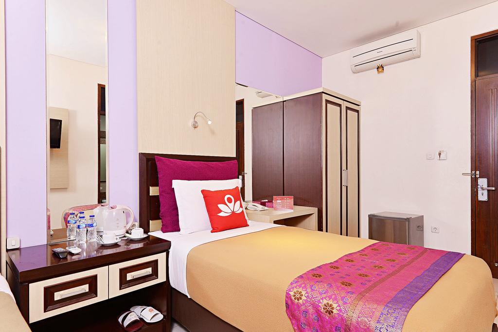 Zen Rooms Riau Natuna Bandung Luaran gambar