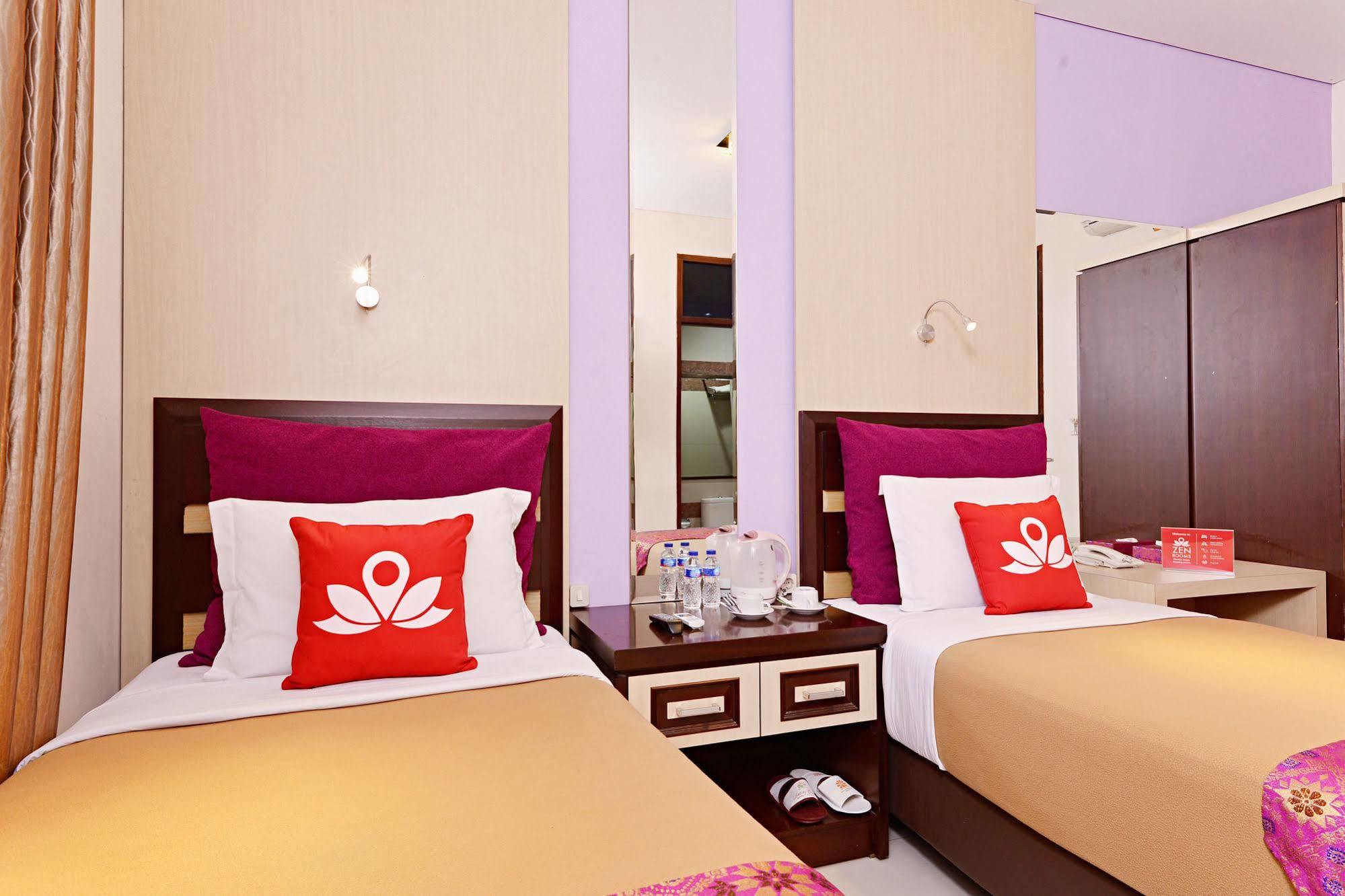 Zen Rooms Riau Natuna Bandung Luaran gambar