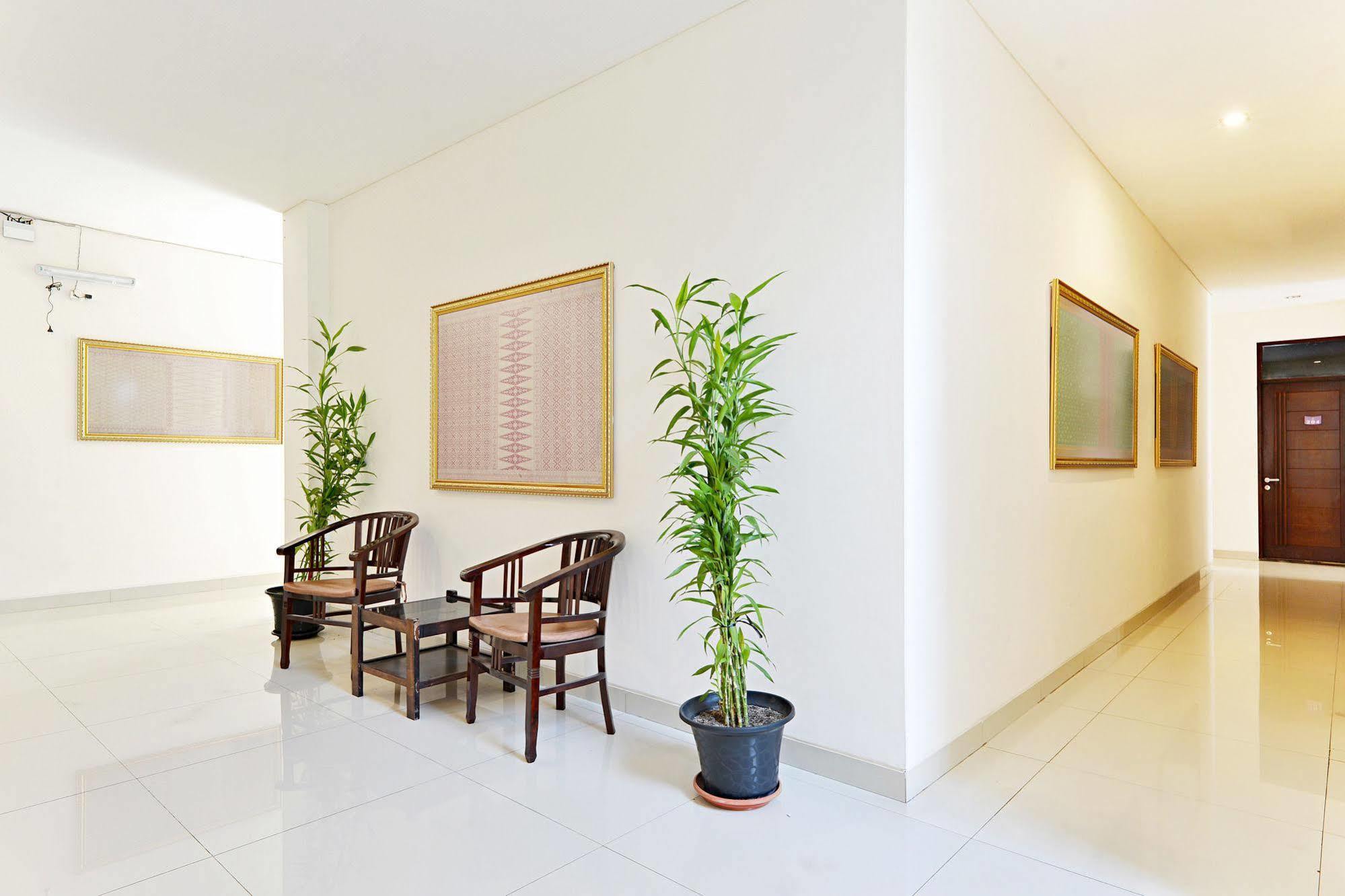 Zen Rooms Riau Natuna Bandung Luaran gambar
