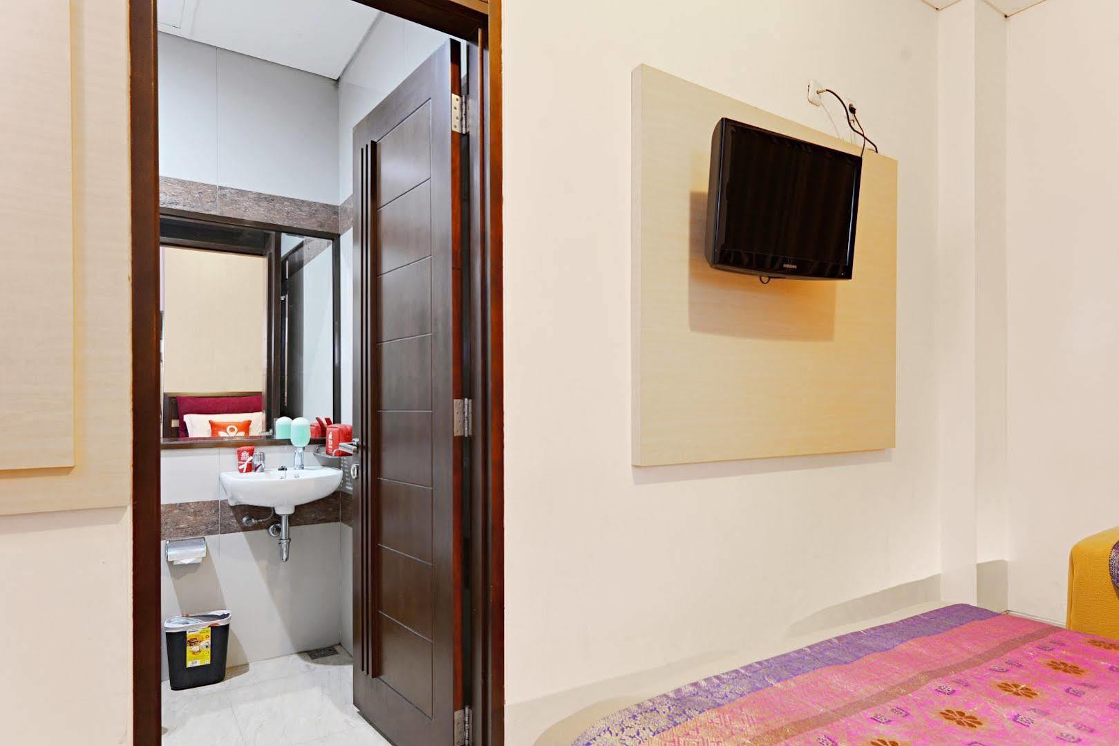 Zen Rooms Riau Natuna Bandung Luaran gambar